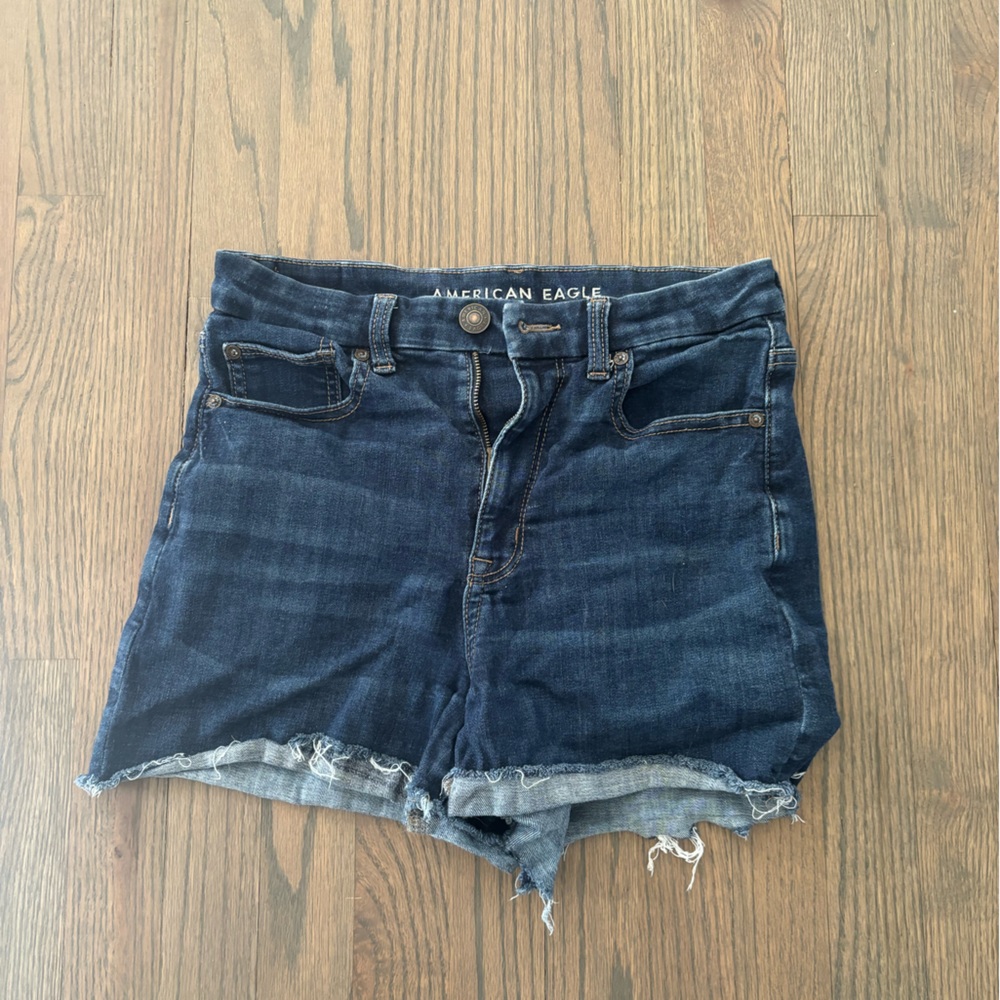 Women’s American Eagle denim shorts